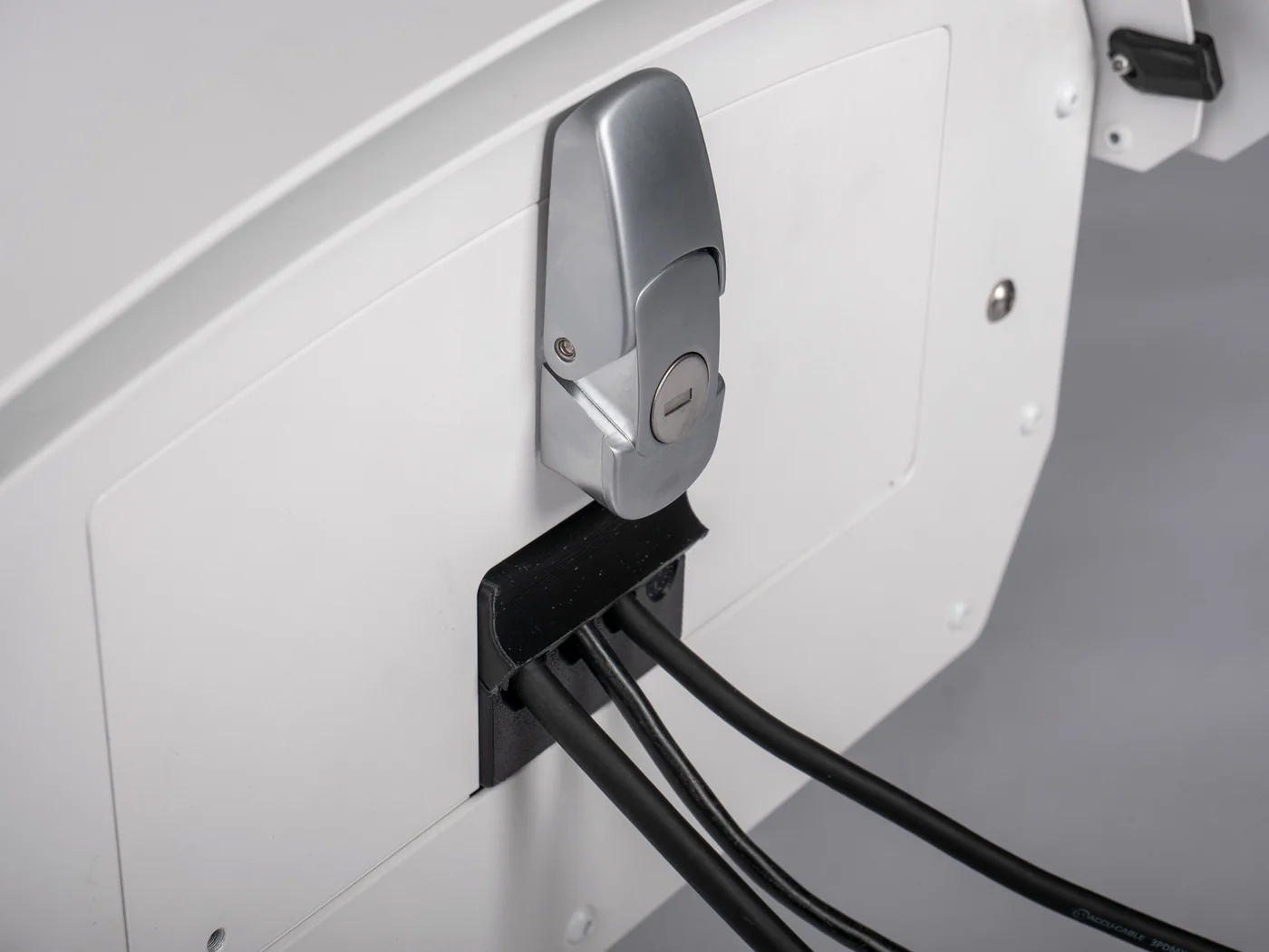 Logolas-8_96034e32-f138-47dd-8a87-3c97768c9d6c