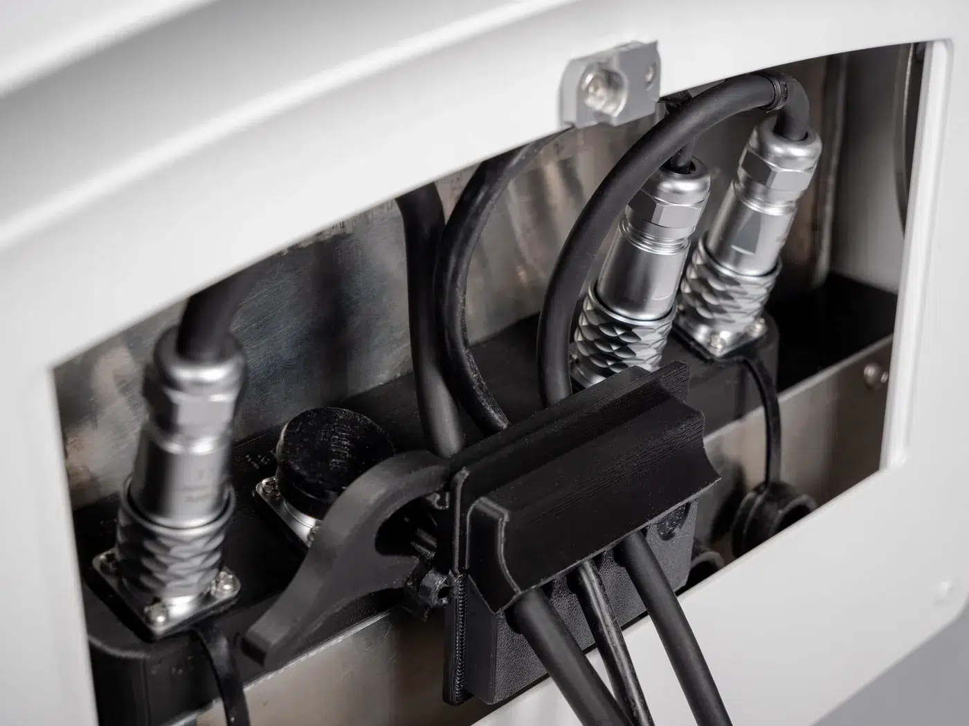 Logolas-9_749b0469-62e0-4e7e-a46a-7d31c7298b96